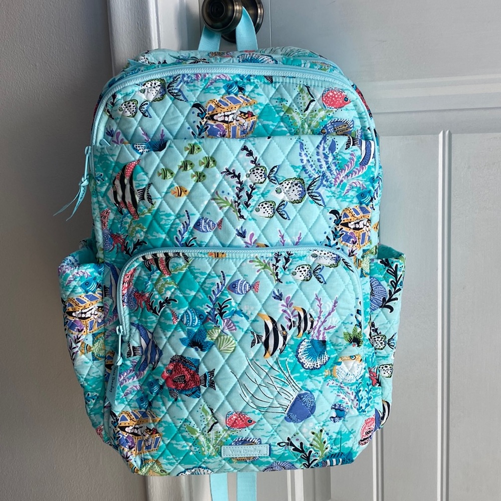 Vera Bradley Large backpack Antilles treasure NWT XL TRAVEL BLUE FISH ESSENTIAL - Picture 8 of 8